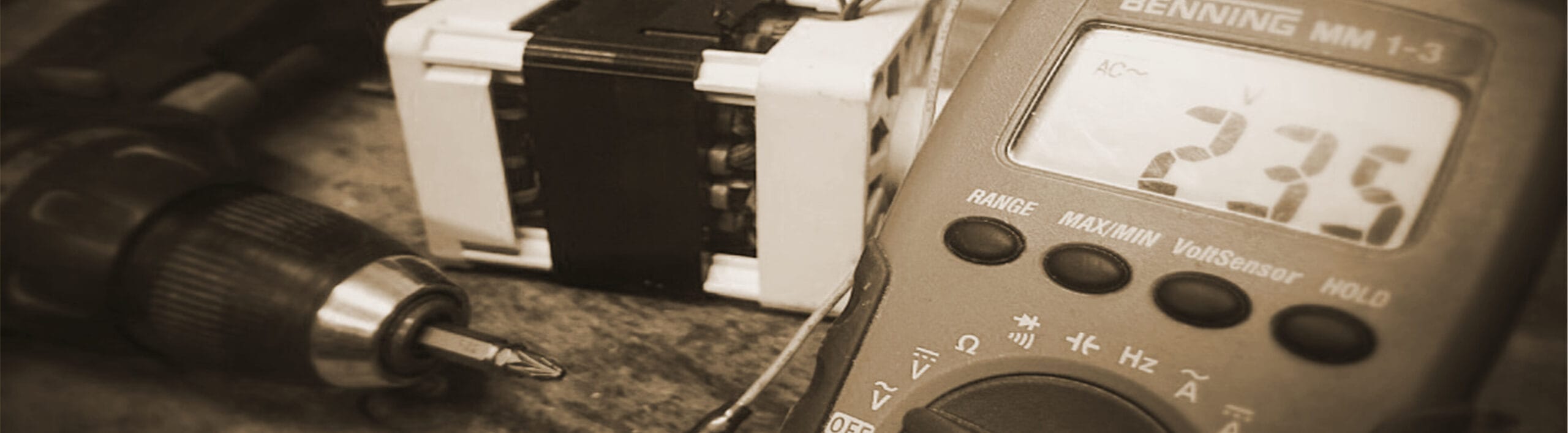 bandeau-electricite-sepia